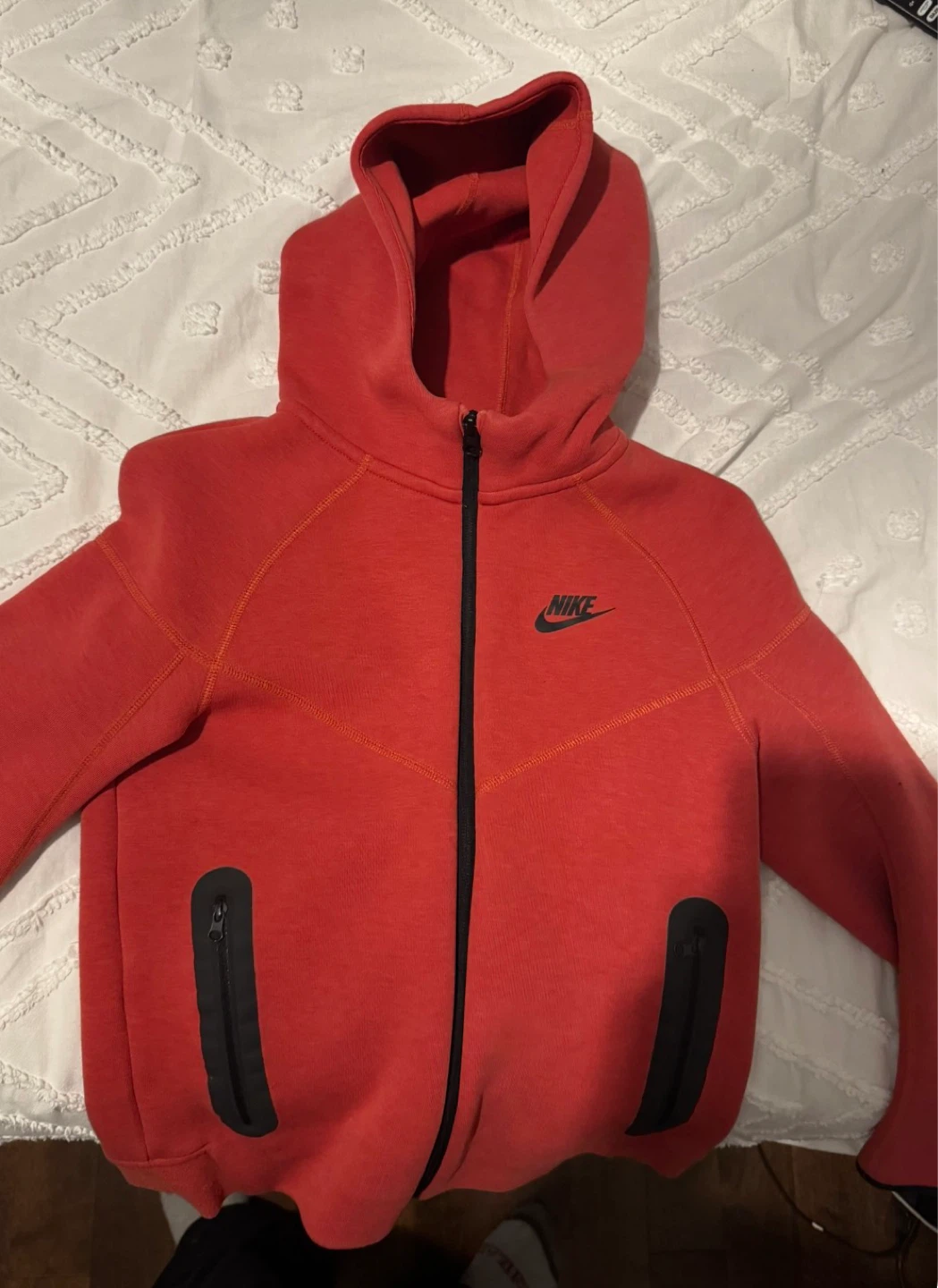 Nike Tech Fleece Hoodie and Joggers Set - Black/Red - Size M - photo 4