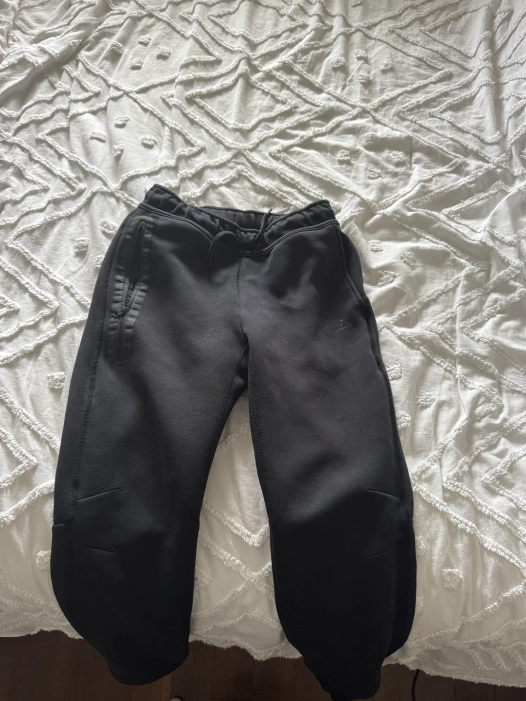 Nike Tech Fleece Hoodie and Joggers Set - Black/Red - Size M - photo 3