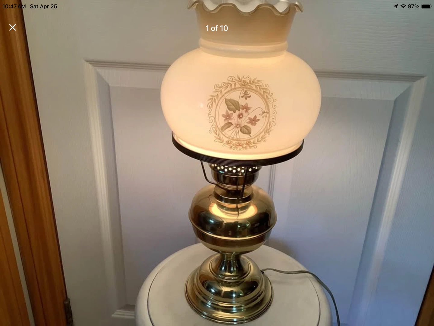 Vtg Brass & Porcelain Hurricane Table Lamp 🐞