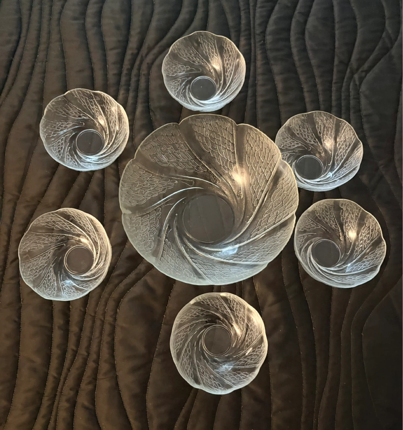 Set of 6 clear glass dessert bowls