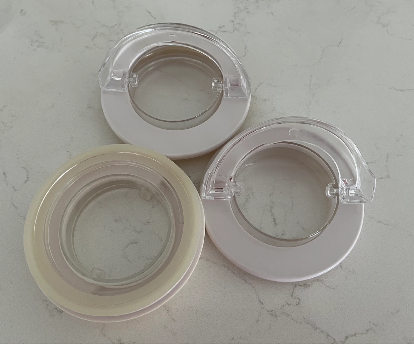 Set of 3 Clear Glass Canisters with Lids - photo 5