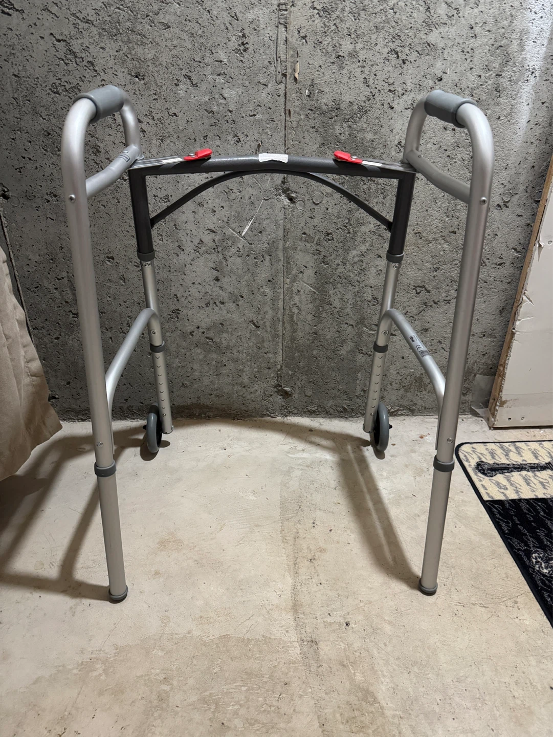 Walker with wheels - photo 2