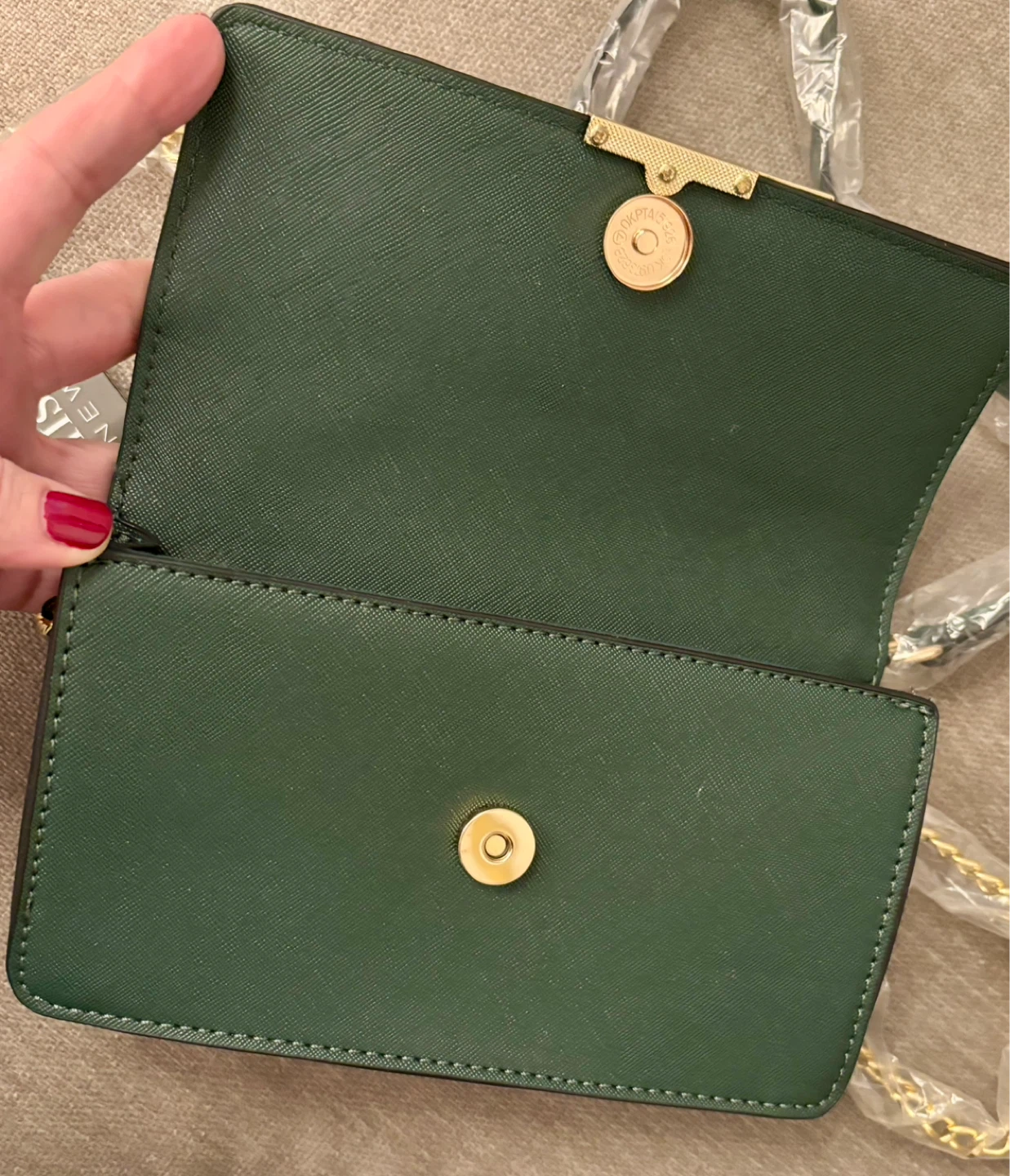 Badgley Mischka Green Chain Bag - photo 5
