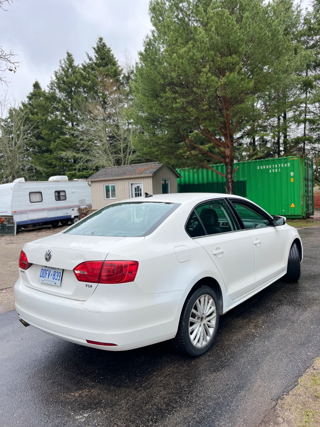 2011 Volkswagen Jetta- Urgent Sale - photo 3