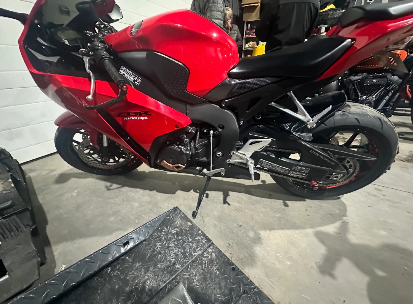 2015 Honda CBR 1000RR Sportbike Motorcycle - photo 3