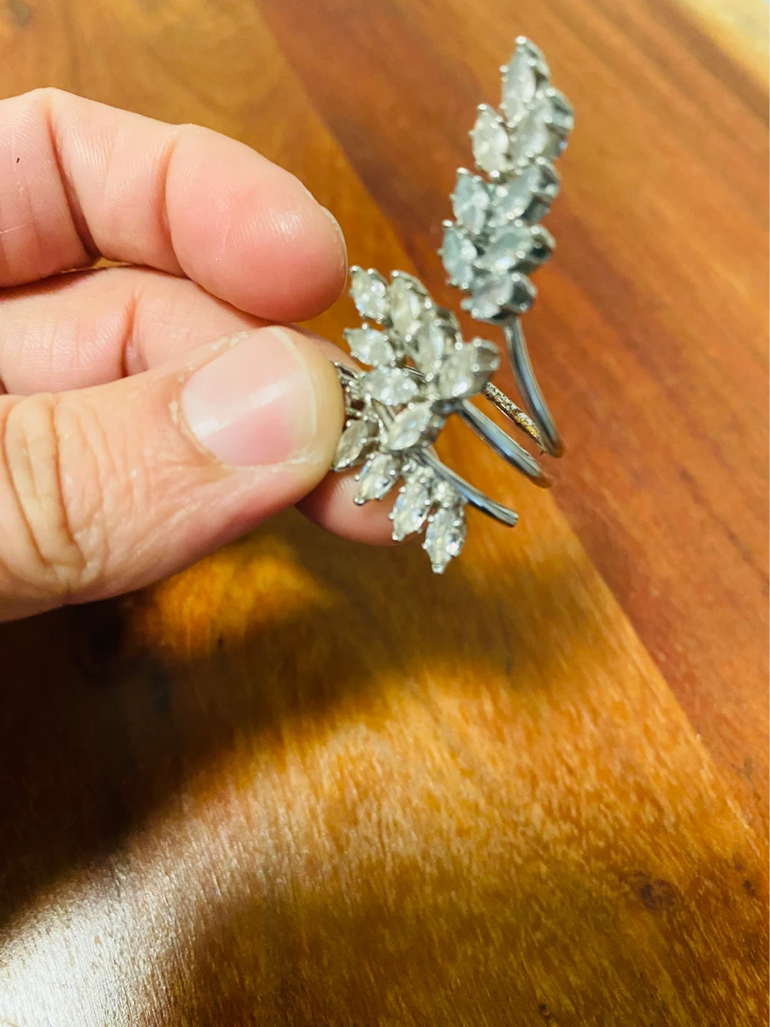Statement Leaf Ring with Crystals - photo 4