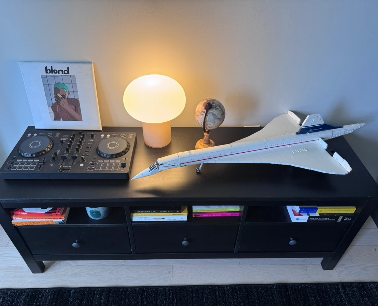 Ikea Hemnes TV stand / Console