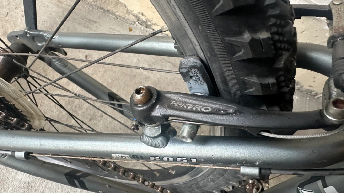 26” Iron Horse Maverick Mountain Bike - photo 5