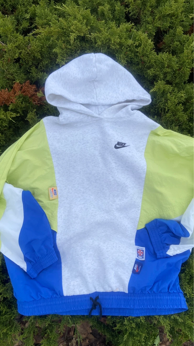 Classic Nike Sportswear Colorblock Hoodie - photo 4