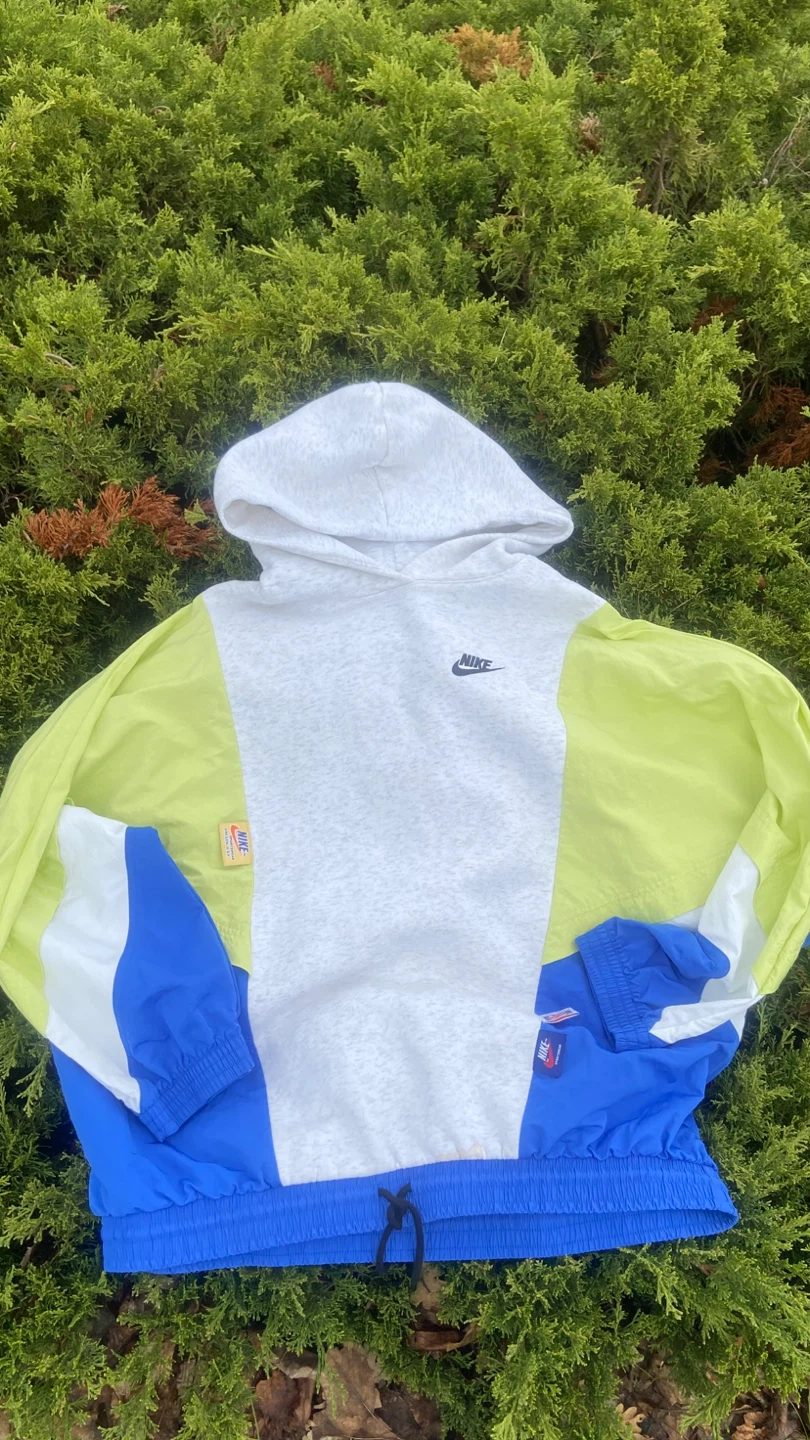 Classic Nike Sportswear Colorblock Hoodie