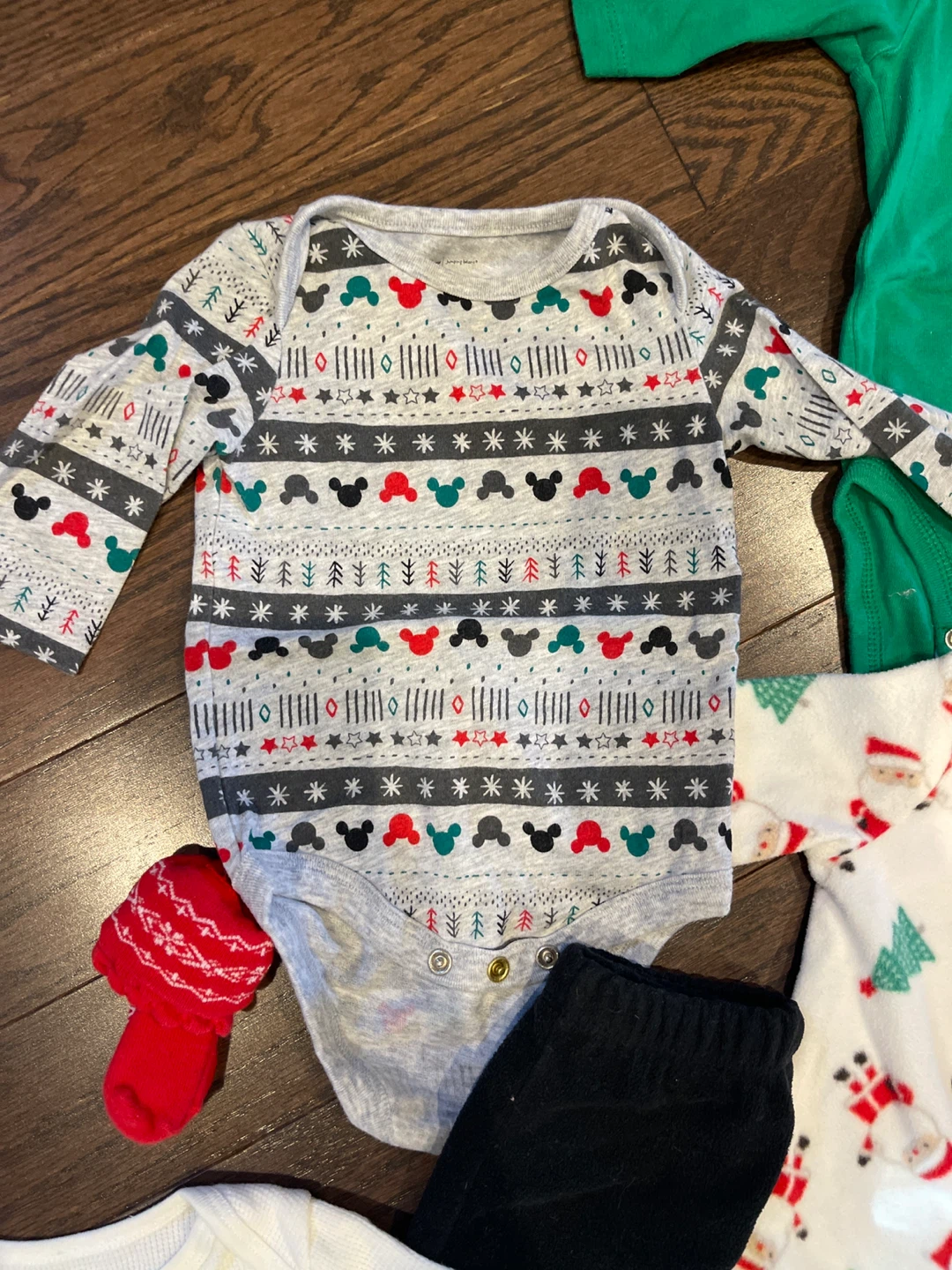 Baby 3 Month Christmas Onesies and Pajamas Bundle 🌱 - photo 2