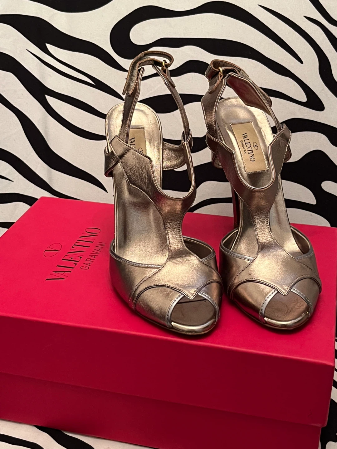 💎 Valentino Garavani High Heeled sandals in size 37.5 💎 - photo 3