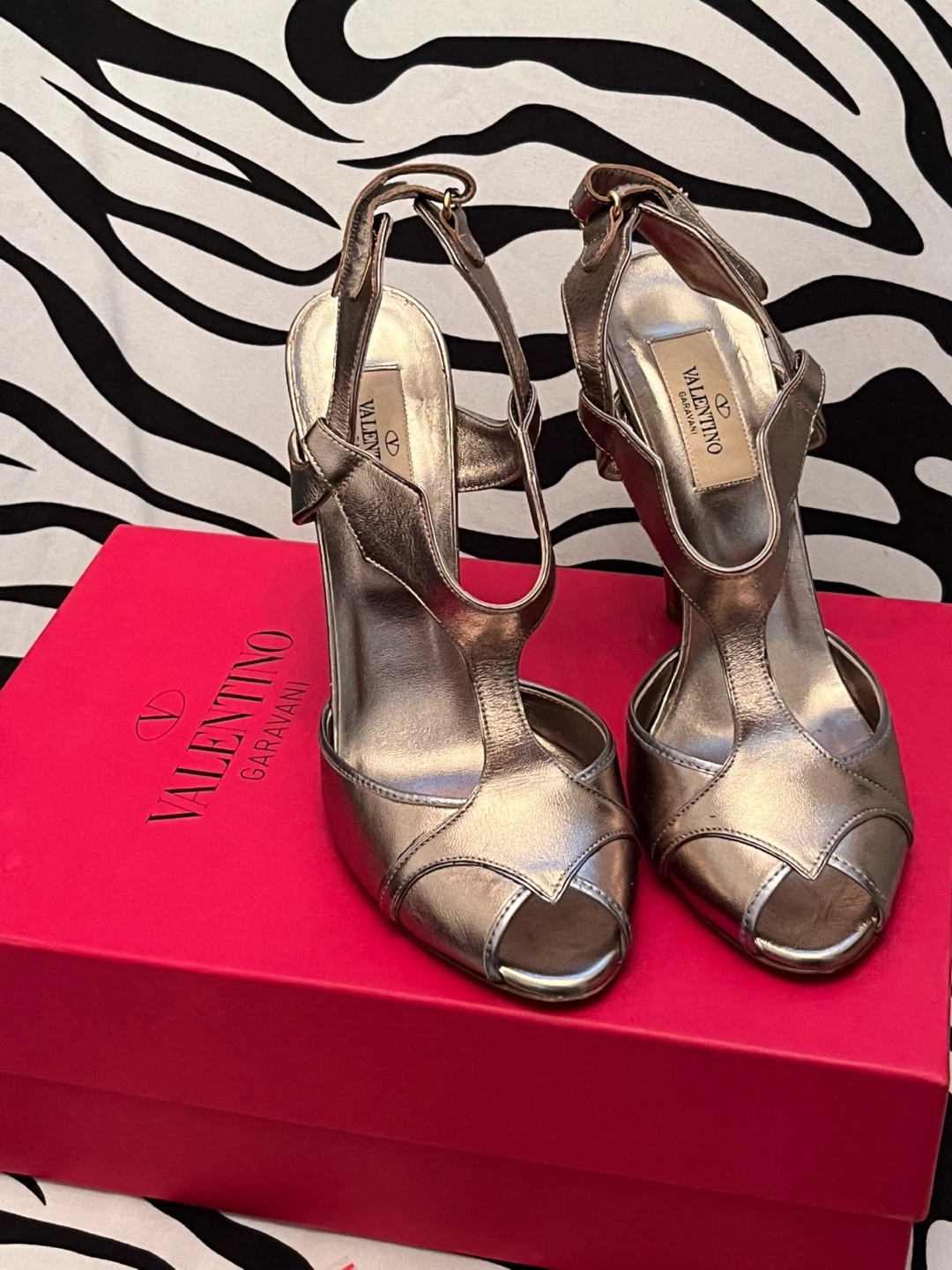 💎 Valentino Garavani High Heeled sandals in size 37.5 💎 - photo 2