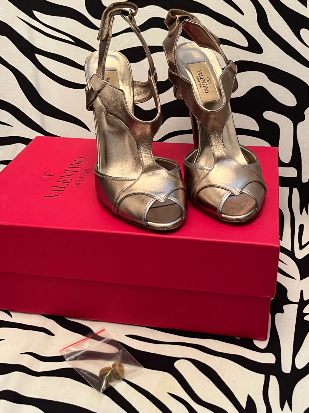 💎 Valentino Garavani High Heeled sandals in size 37.5 💎 - photo 5