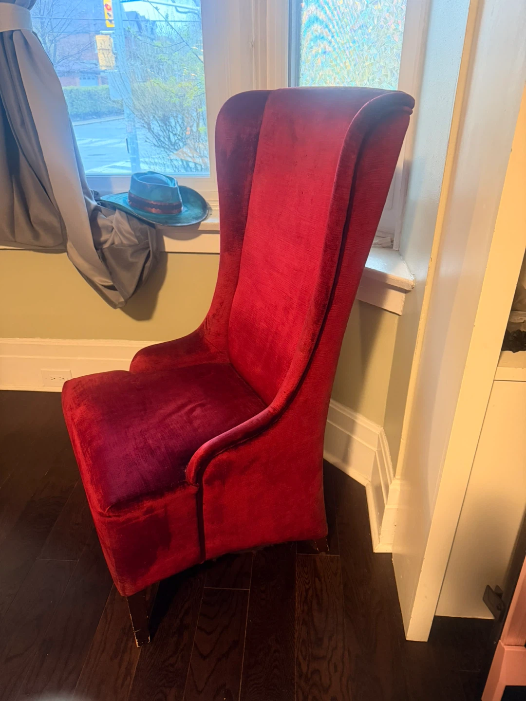Red Velvet Wingback Accent Chair - photo 2