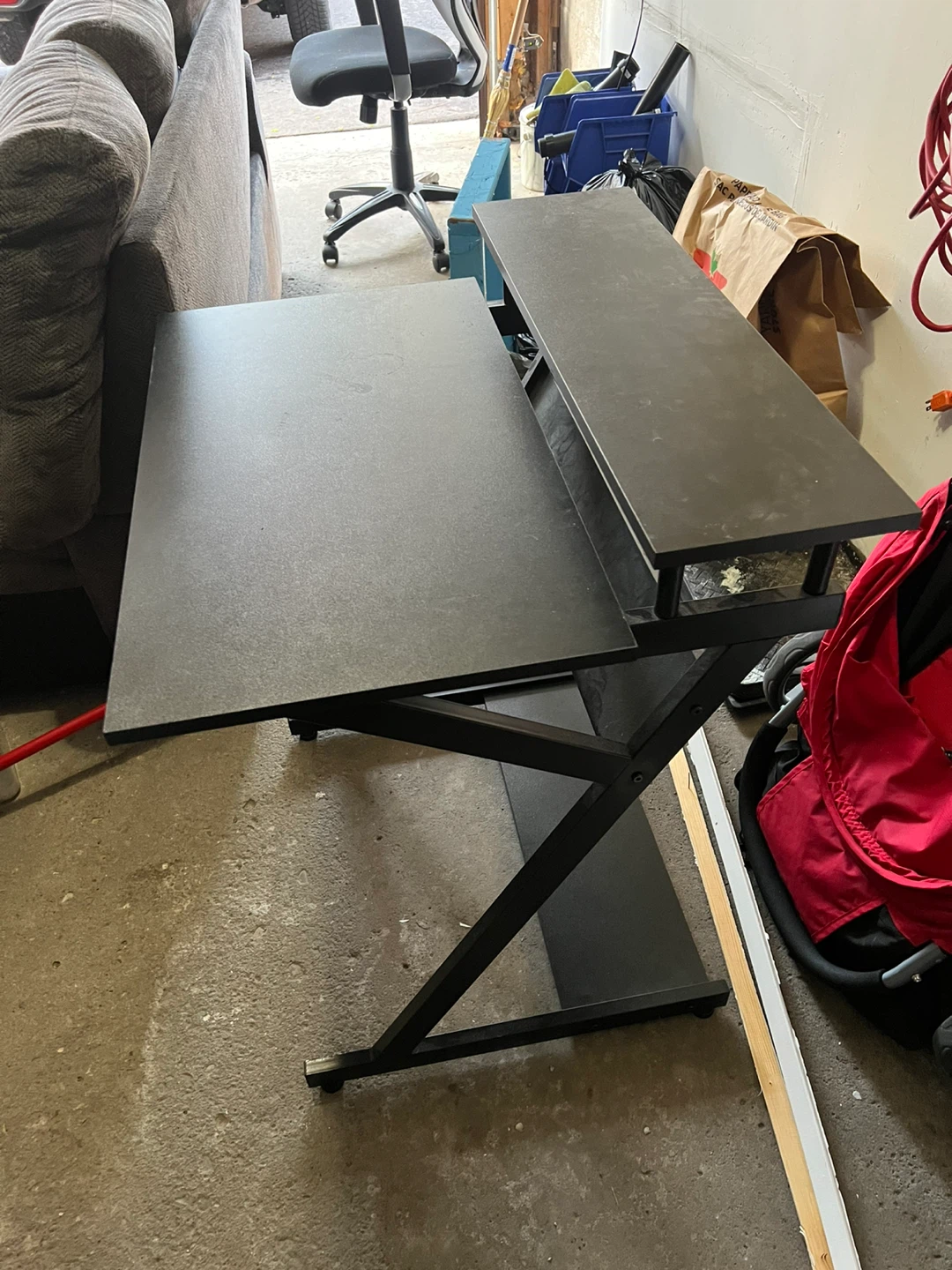 Black  Desk