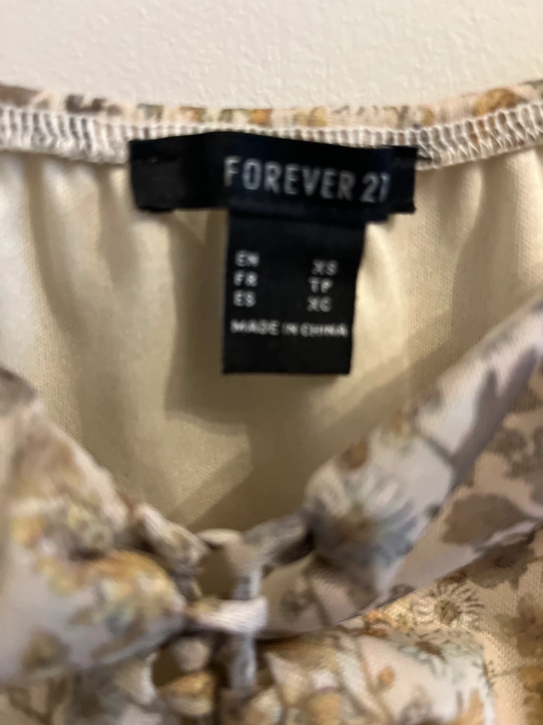 Forever 21 Floral Ruched Cropped Top XS - photo 2