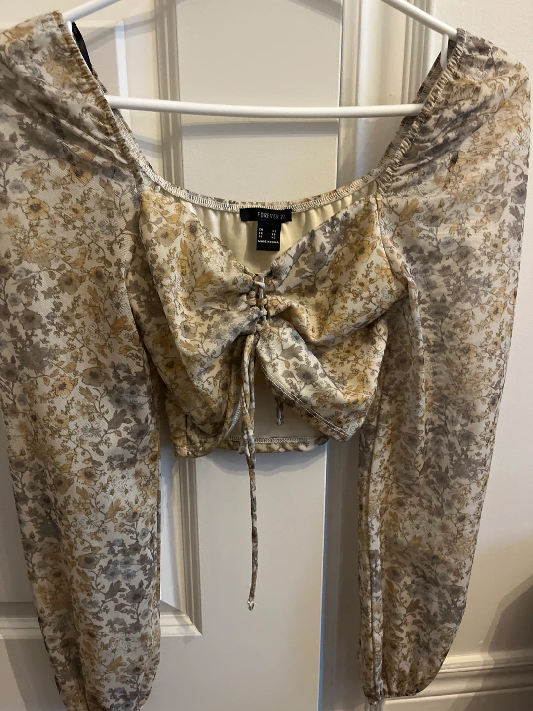 Forever 21 Floral Ruched Cropped Top XS