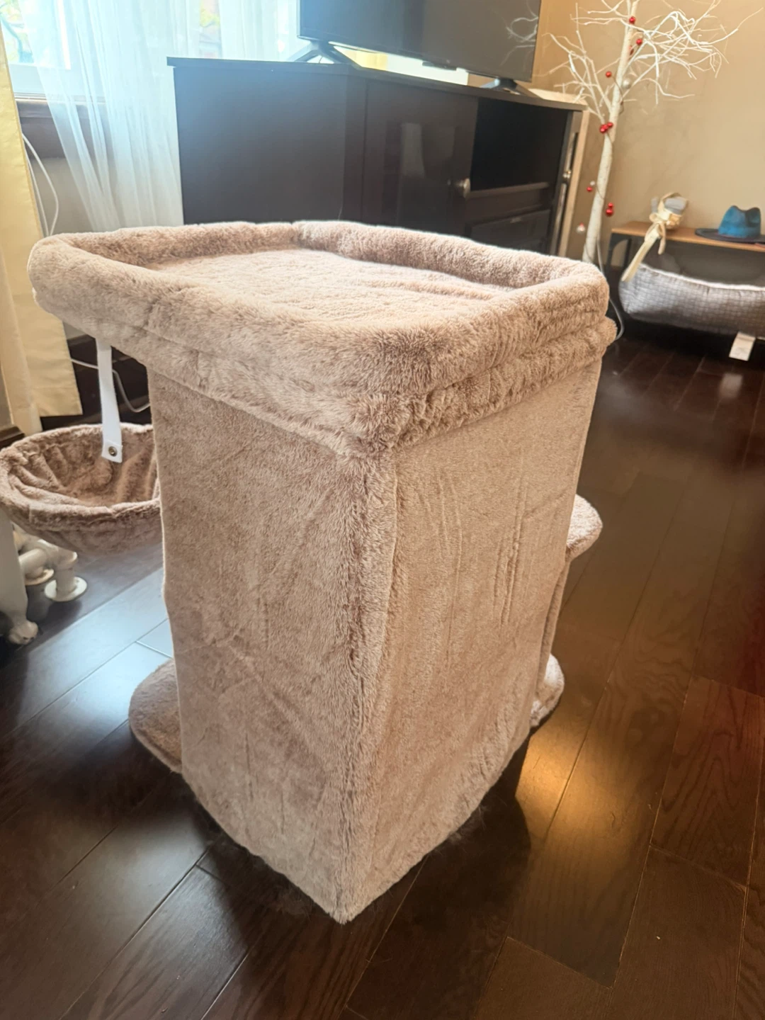 Fluffy Cat Tree Condo with Perches and Hammock - photo 4