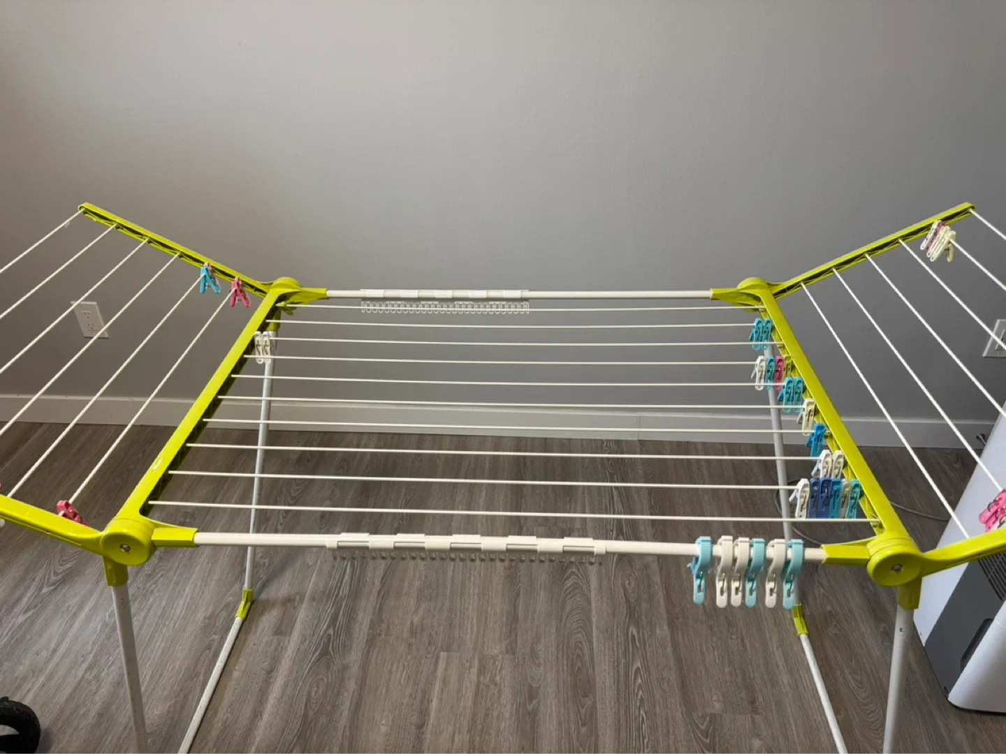 Expandable Laundry Drying Rack with Clothespin Holders - photo 3