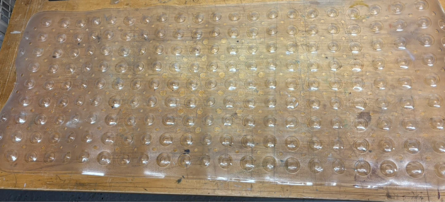 Clear Suction Cup Bath Mat - photo 2