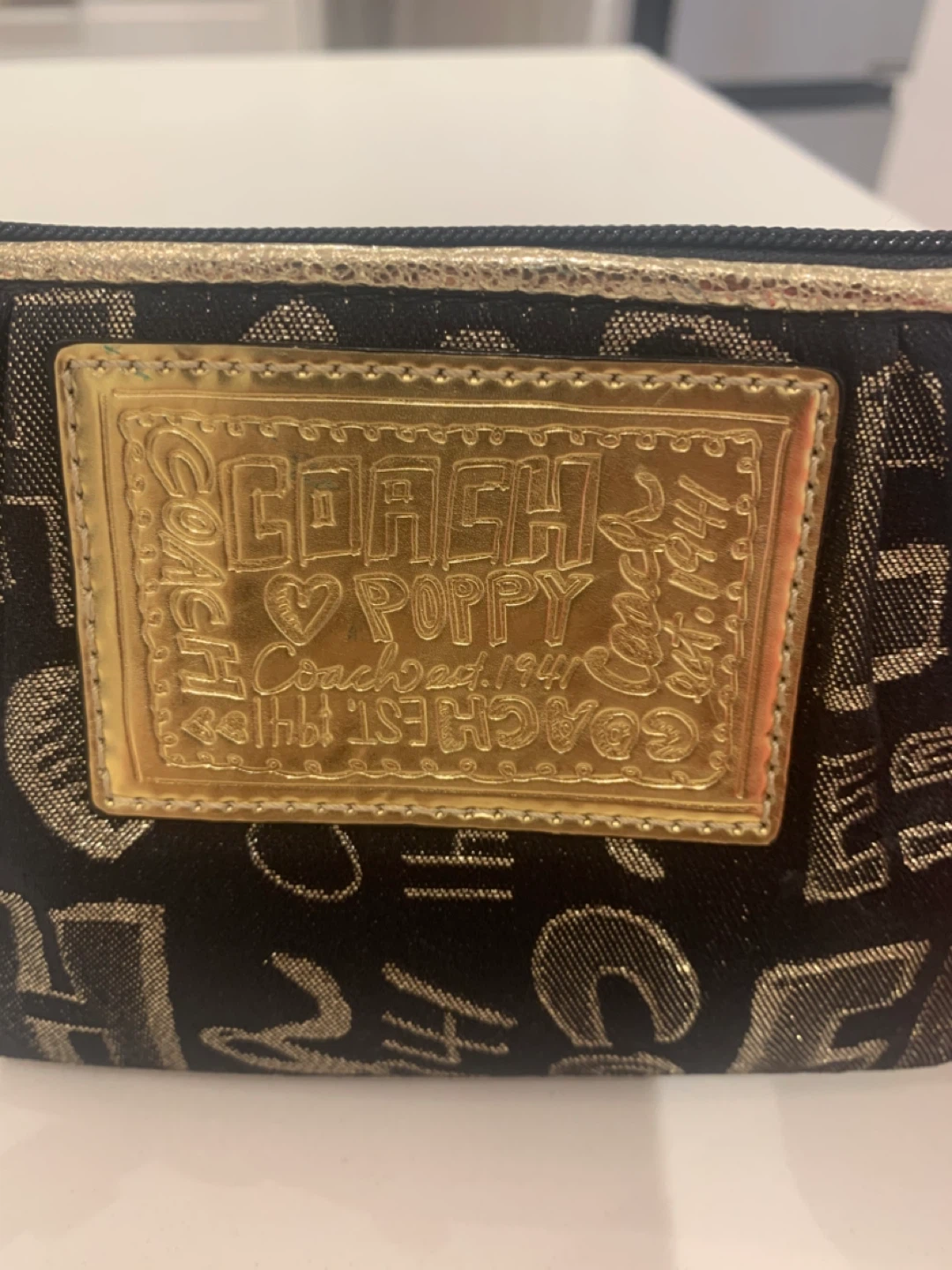 💛🖤 New Coach Poppy Gold & Black Signature Wristlet🖤💛 - photo 4