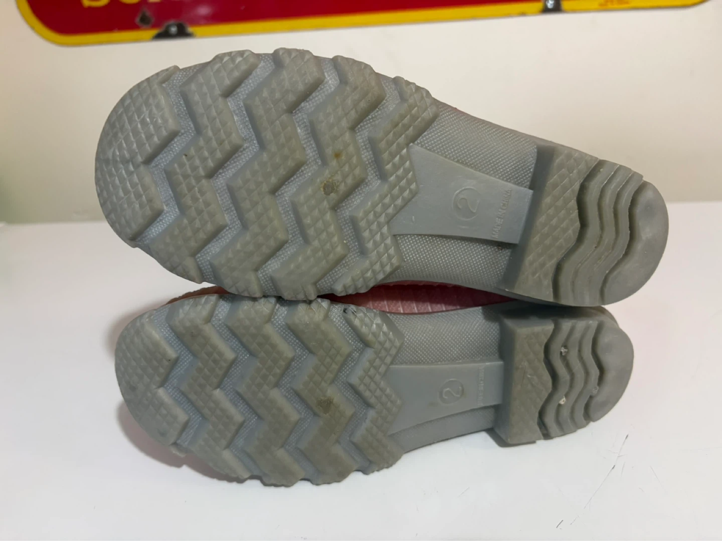 GUC Girls Rain Boots Size 2 - photo 3