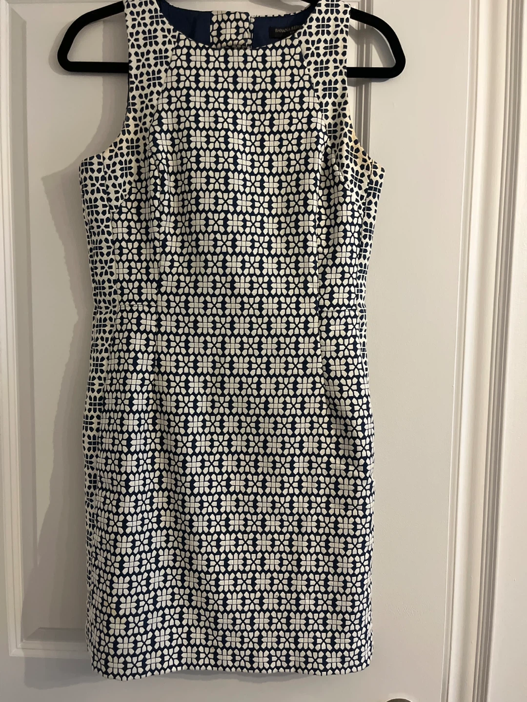 Banana Republic Navy & White Patterned Sleeveless Dress Size 4