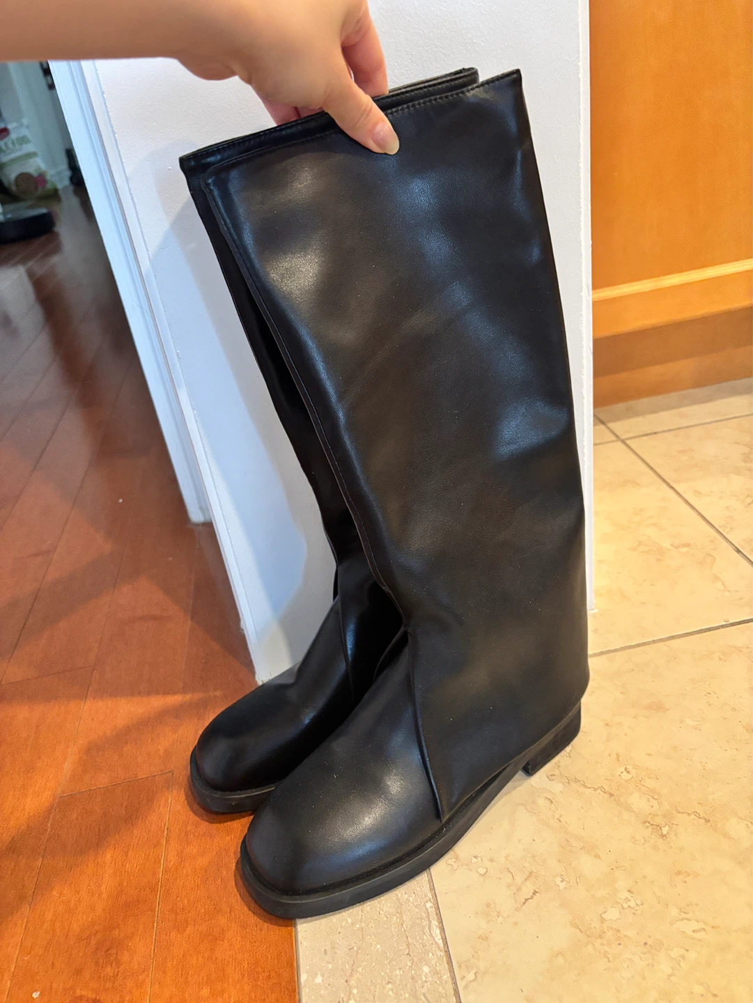 US7 Black Knee-High Boots - photo 2