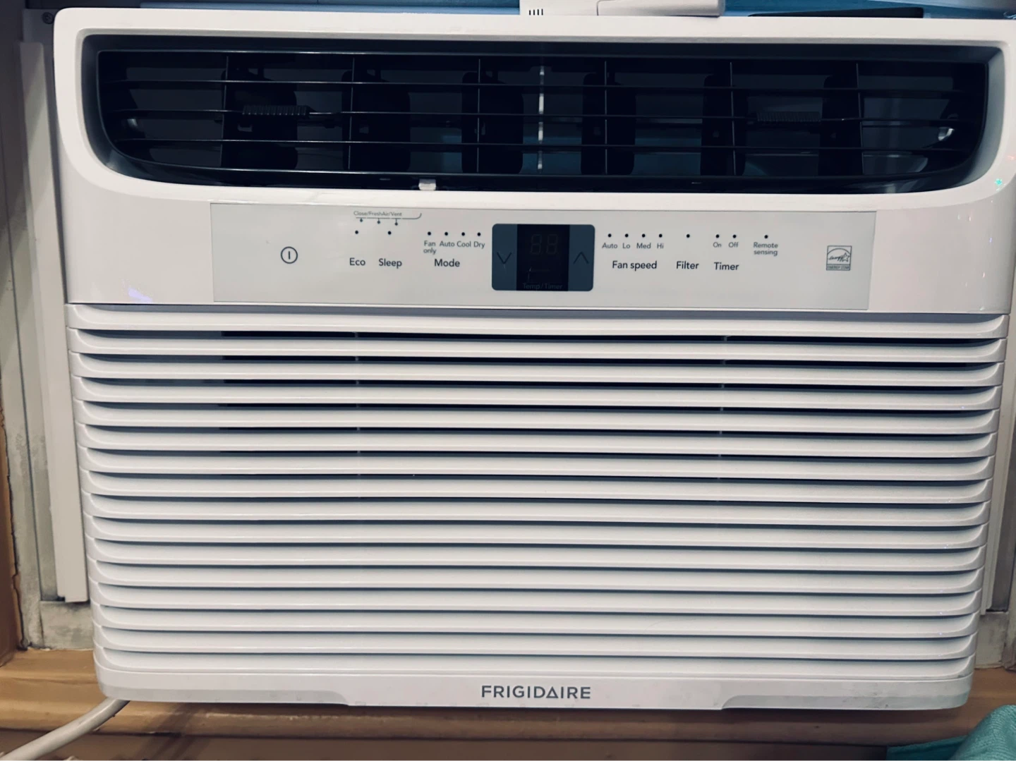 Frigidaire 10,000 BTU Window Air Conditioner FFRE103WA1