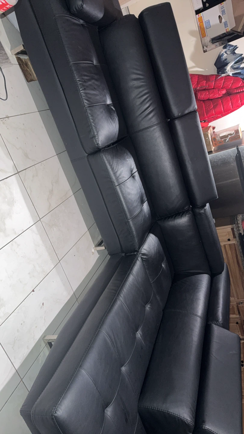 Black Leather Sectional Sofa - photo 3