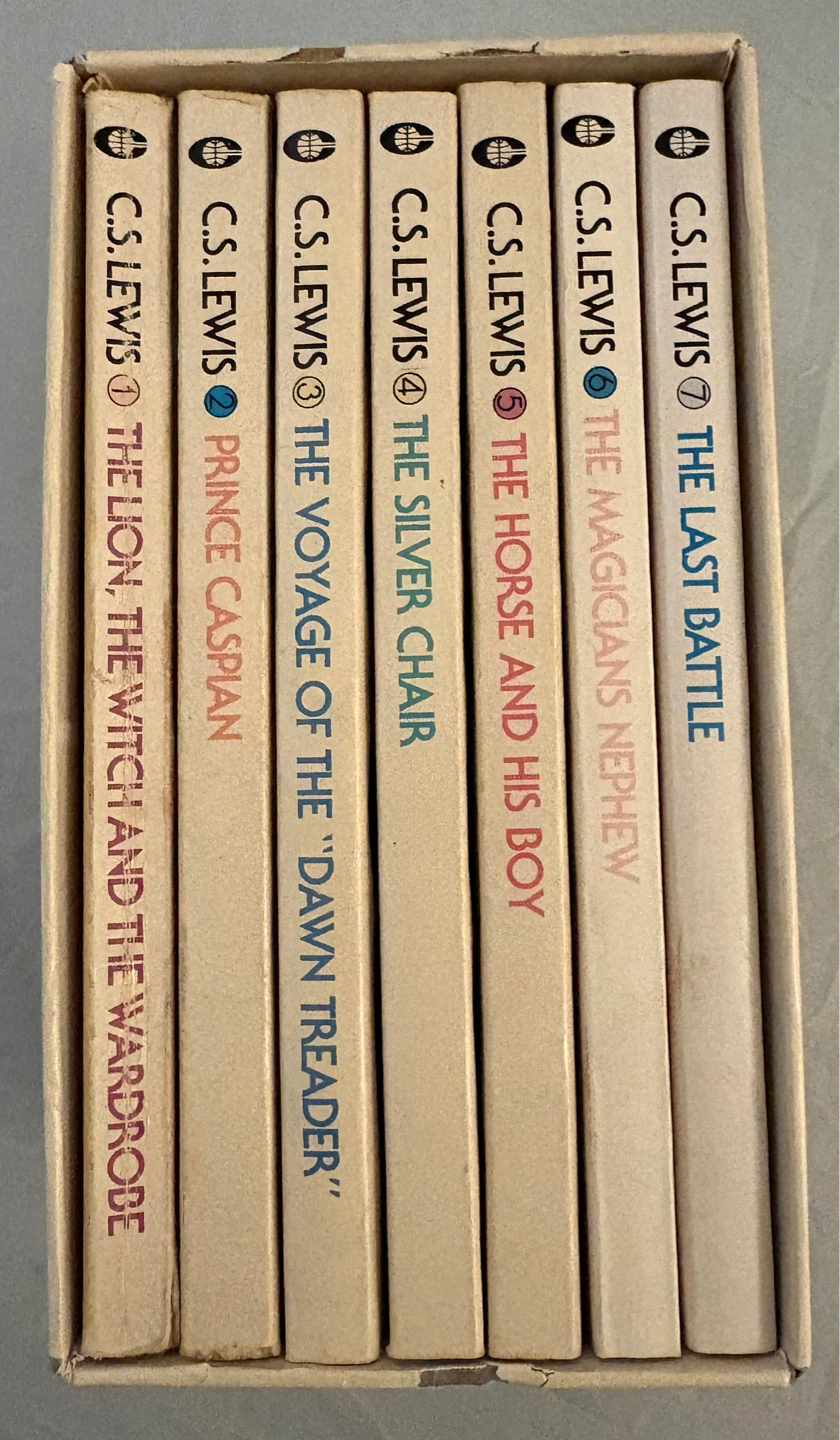 C.S. Lewis The Chronicles of Narnia Book Set - photo 2