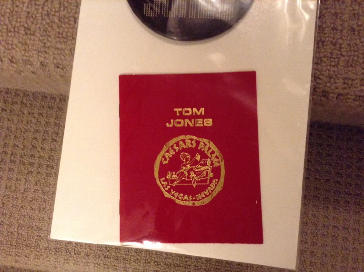 Tom Jones Souvenir Program, Tickets & Button - photo 4