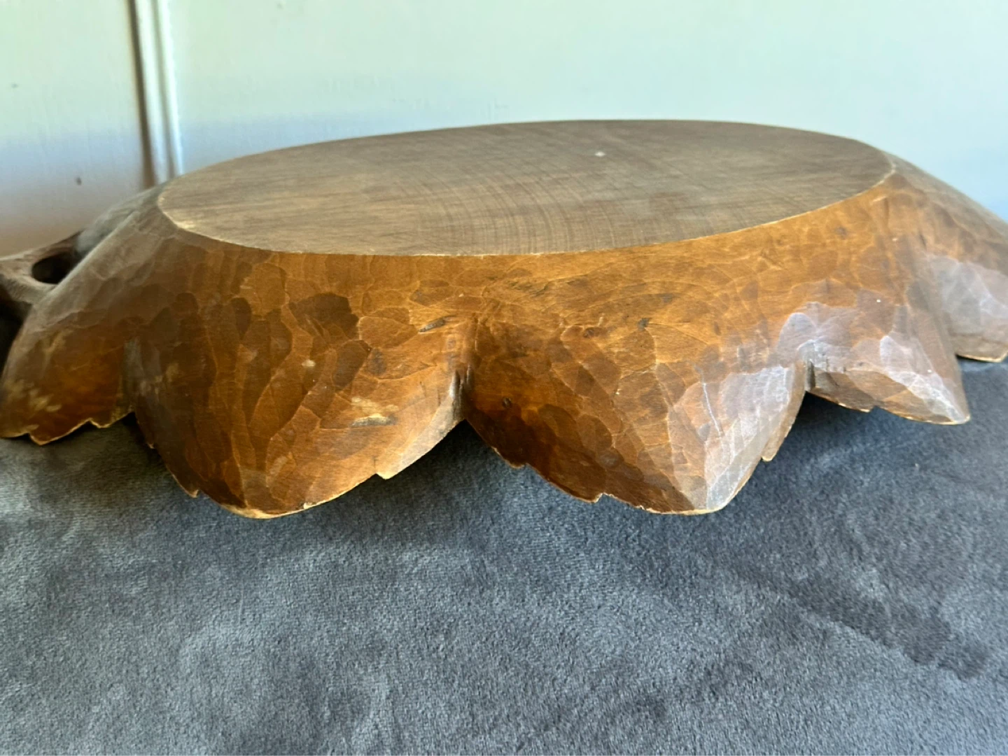 Hand carved wooden grape bowl - photo 4
