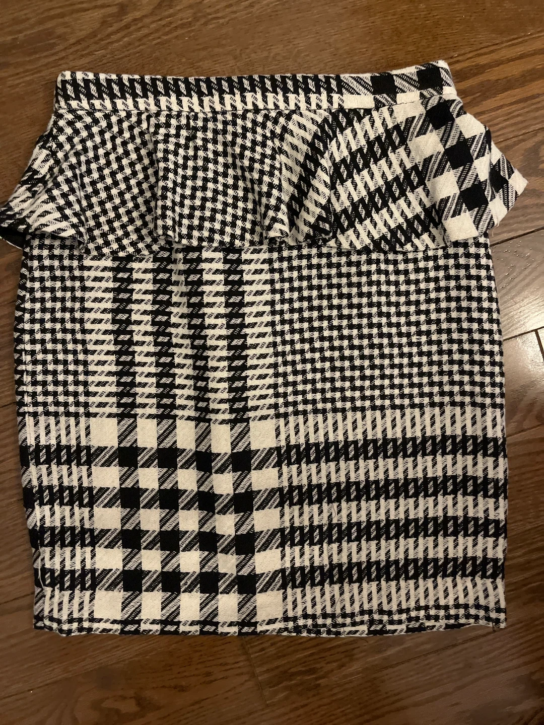 Zara Houndstooth Patterned Skirt XS