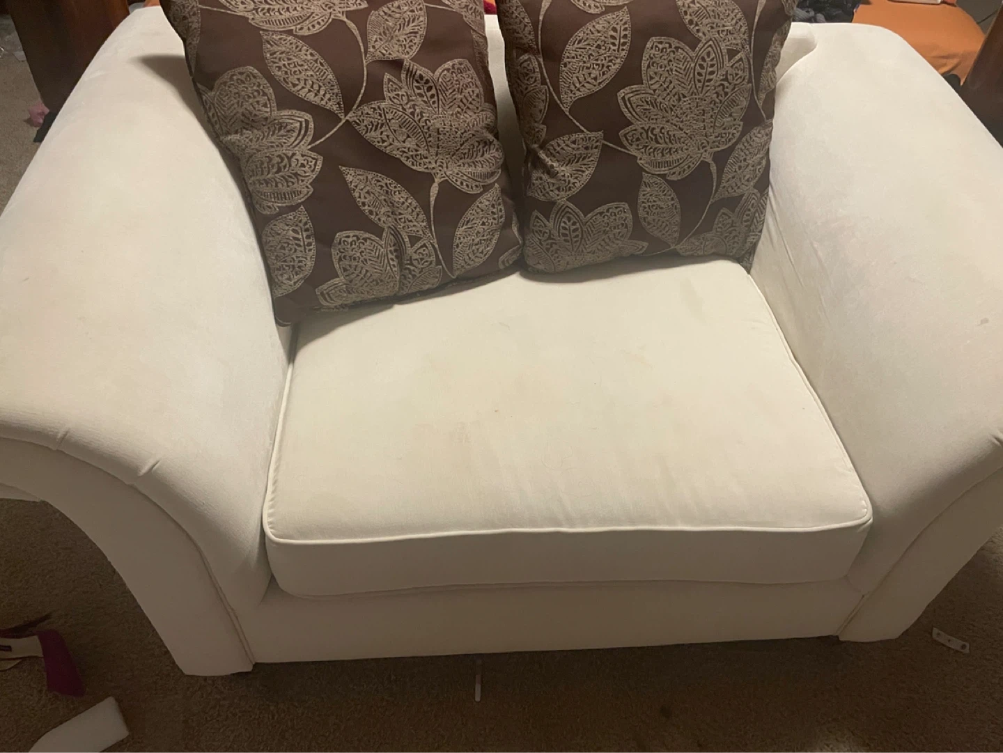 2 piece Cream Loveseat and sofa with Decorative Pillows - photo 2