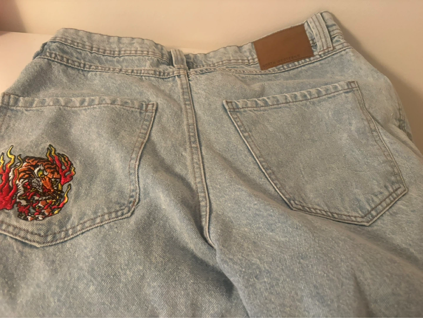 unisex brand new jorts jean shorts size 32 - photo 2