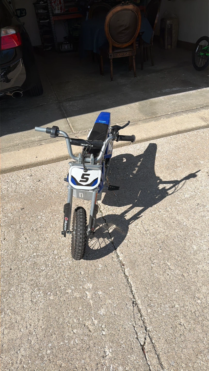 Razor Dirt Rocket MX350 - photo 3