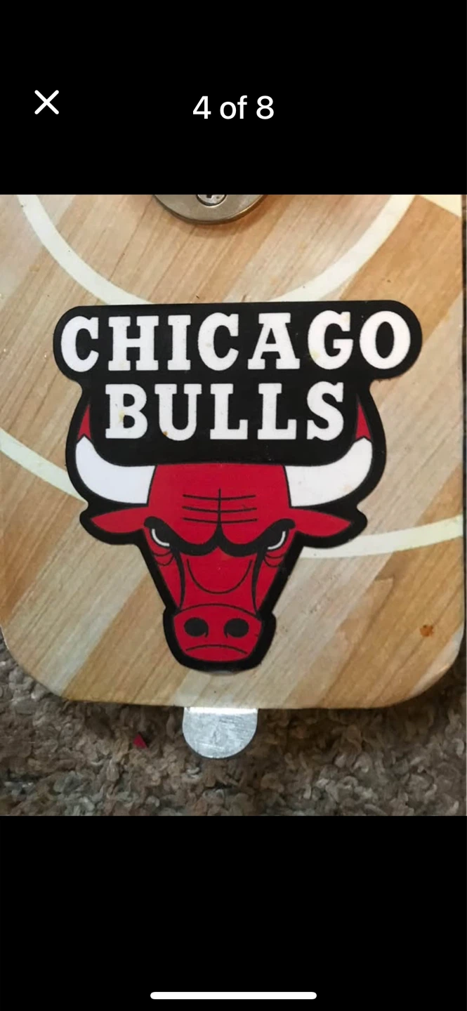 Chicago bulls magnetic bottle opener - photo 3