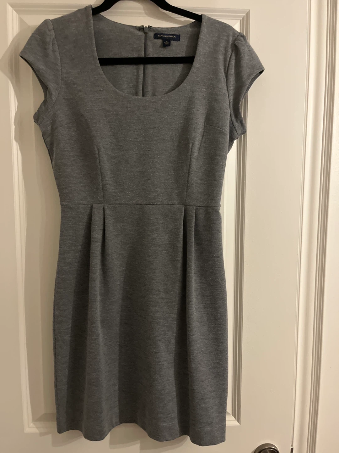 Banana Republic Grey Cap Sleeve Sheath Dress Size 4