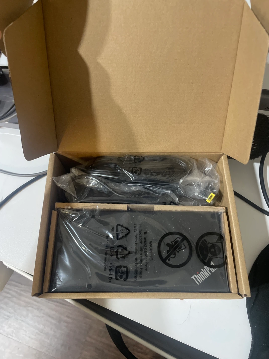 Lenovo ThinkPad Universal USB-C Dock - LDA-KP