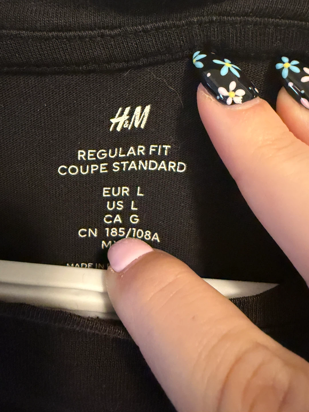 H&M Regular Fit Black T-Shirt - Large - photo 2