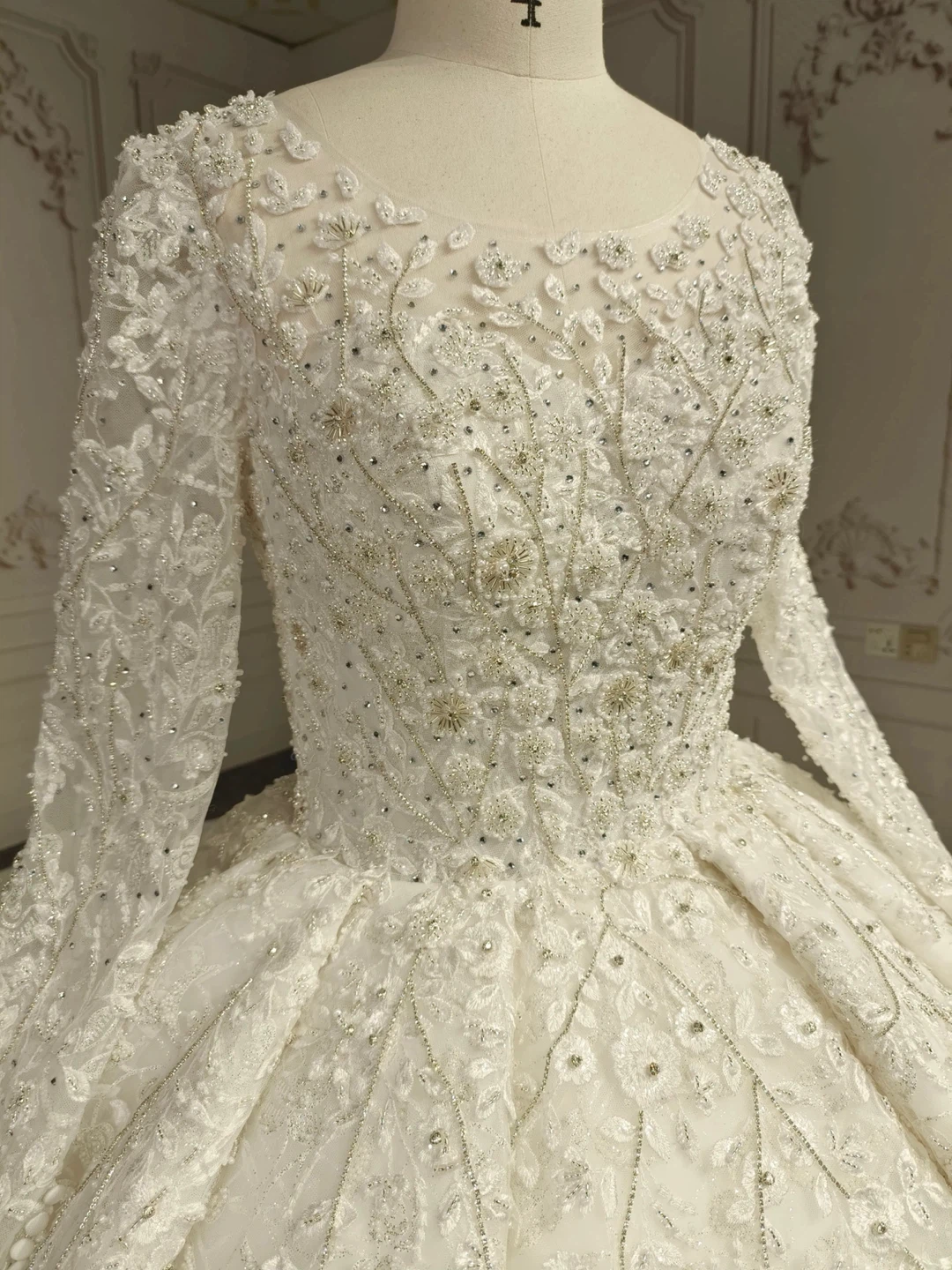 White Beaded Lace Wedding Dress - photo 2