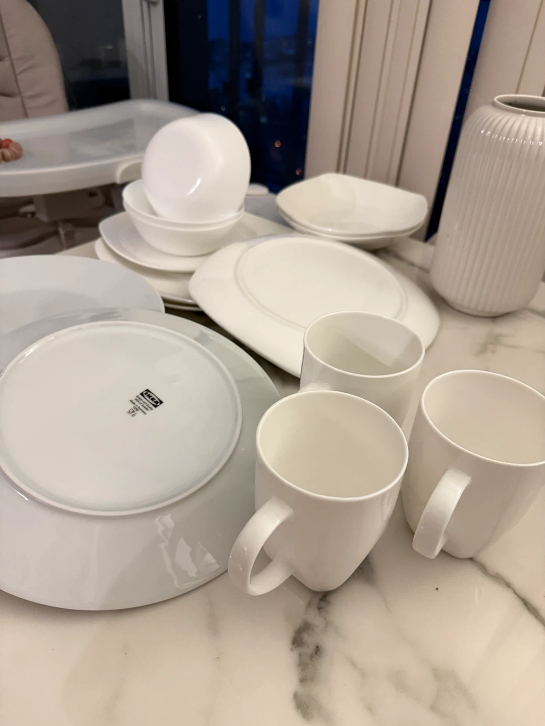 White Dinnerware Set
