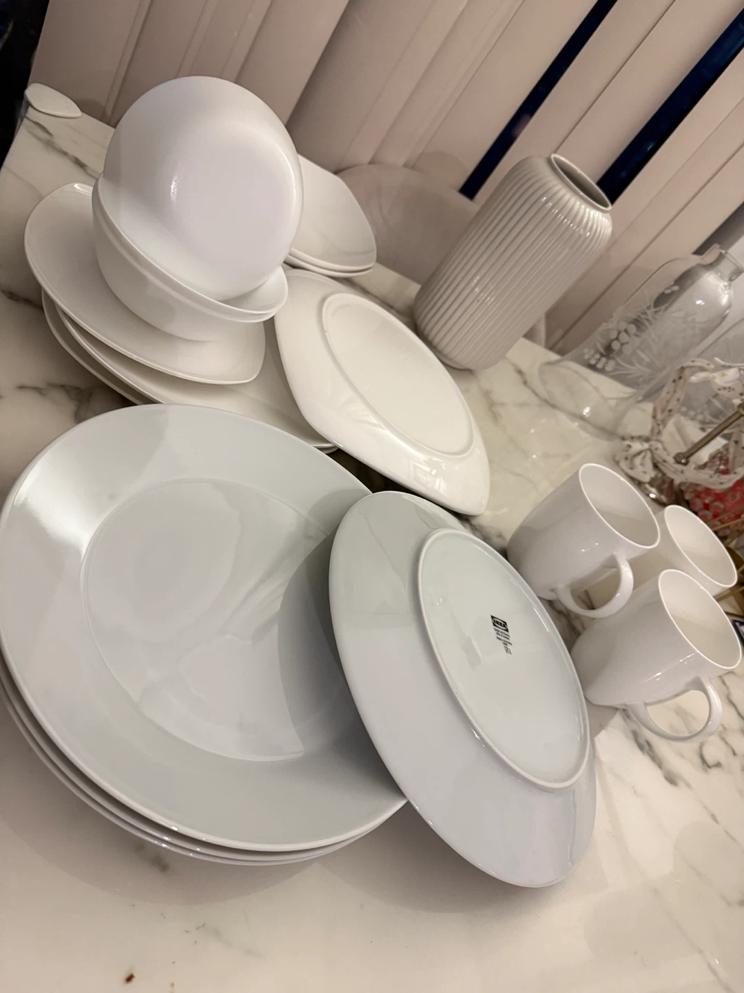 White Dinnerware Set - photo 3