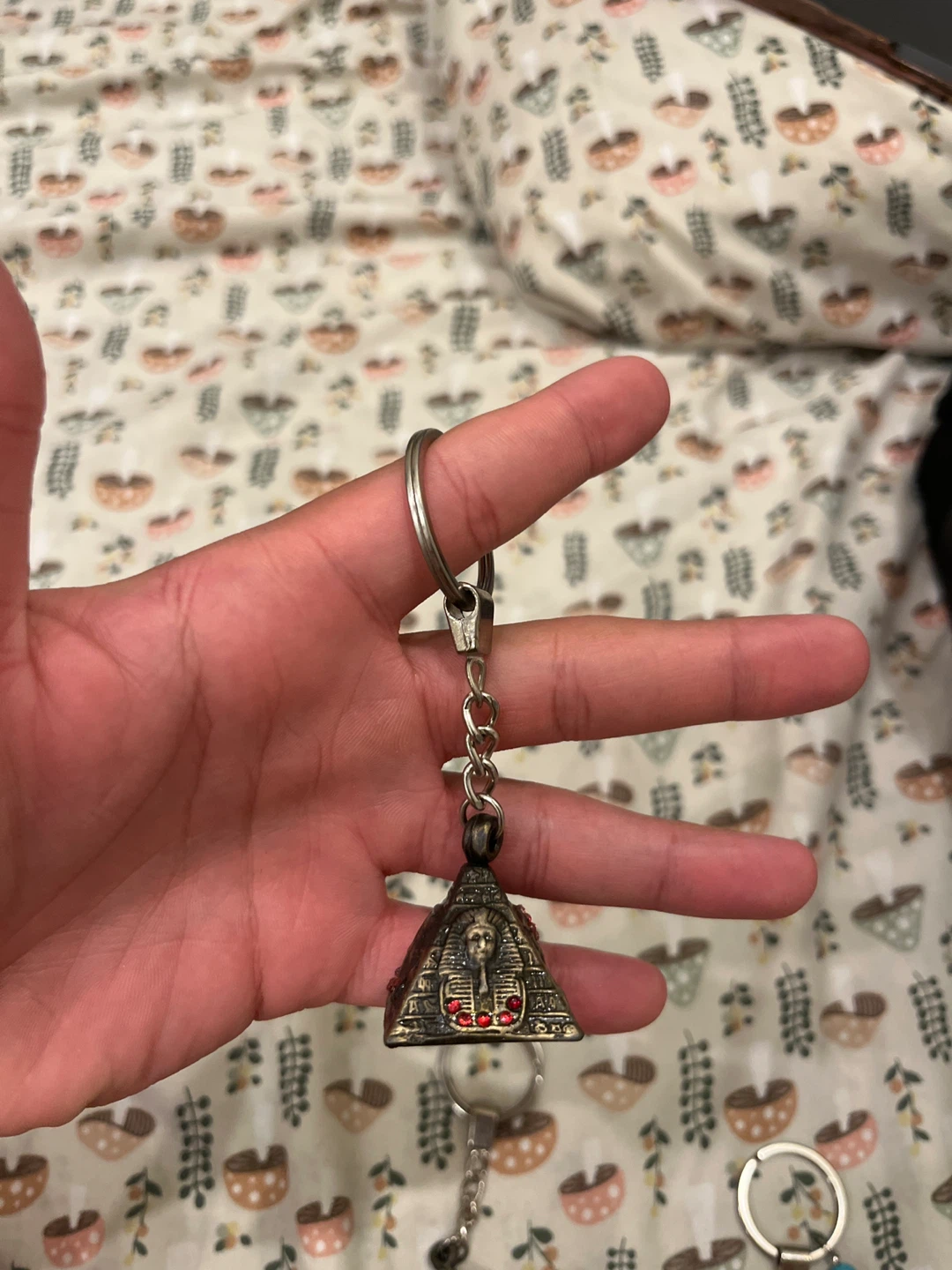 Pyramid Keychain with Hieroglyphics - photo 2