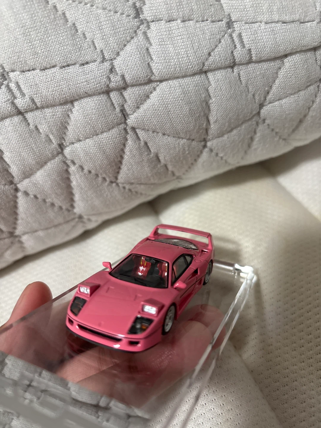 Miniature Pink Ferrari F40 Diecast Model Car - photo 5
