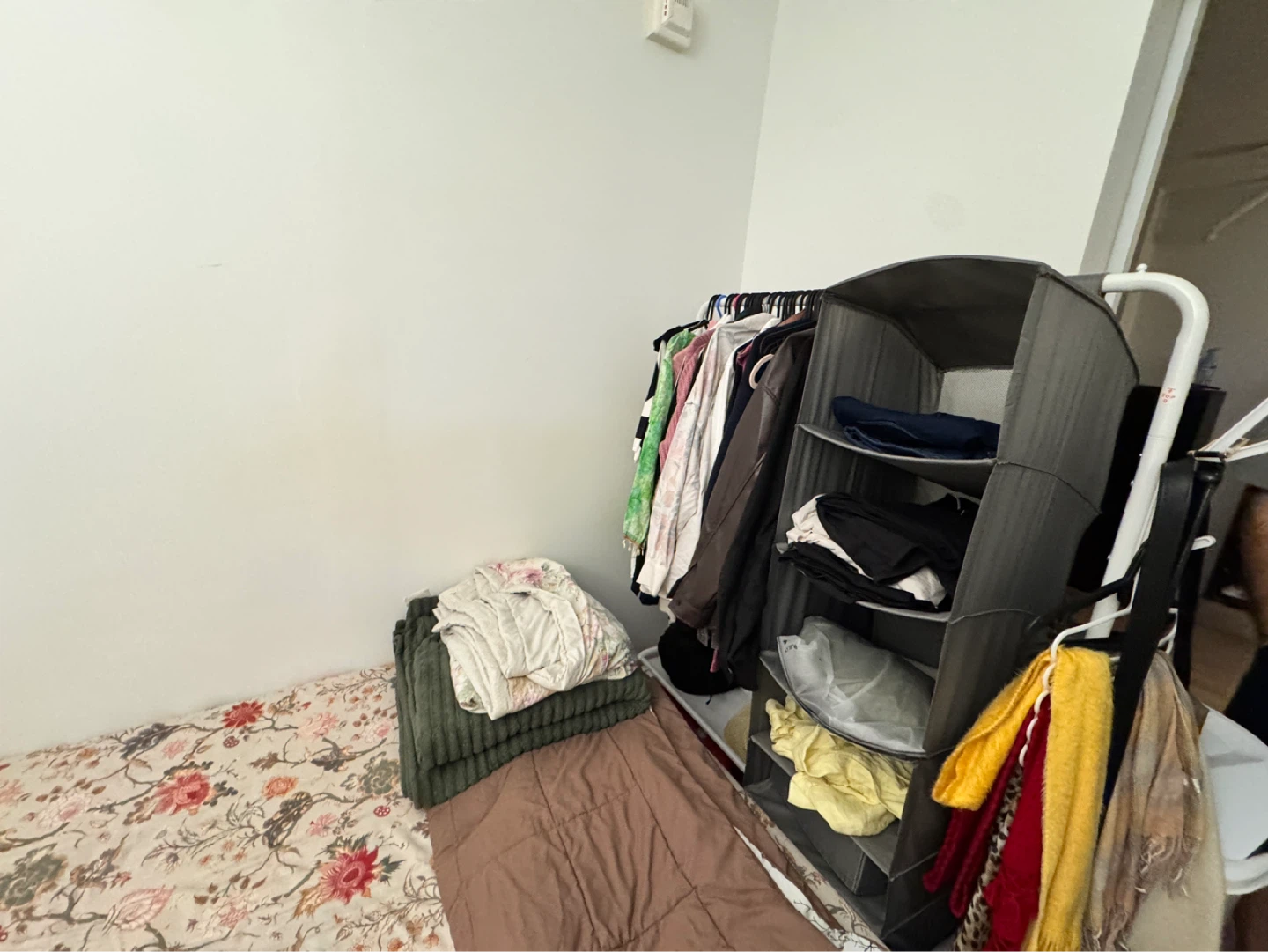 Simple Houseware 52-Inch Garment Rack with Storage Shelves - photo 3