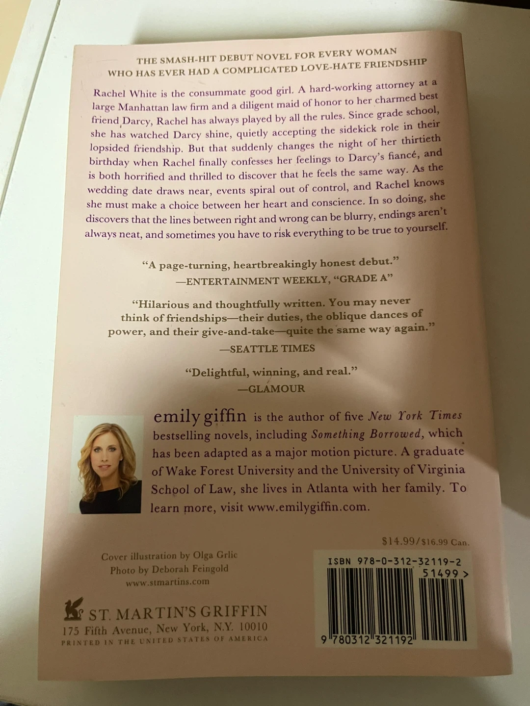 Something Borrowed by Emily Giffin Paperback Novel - photo 2