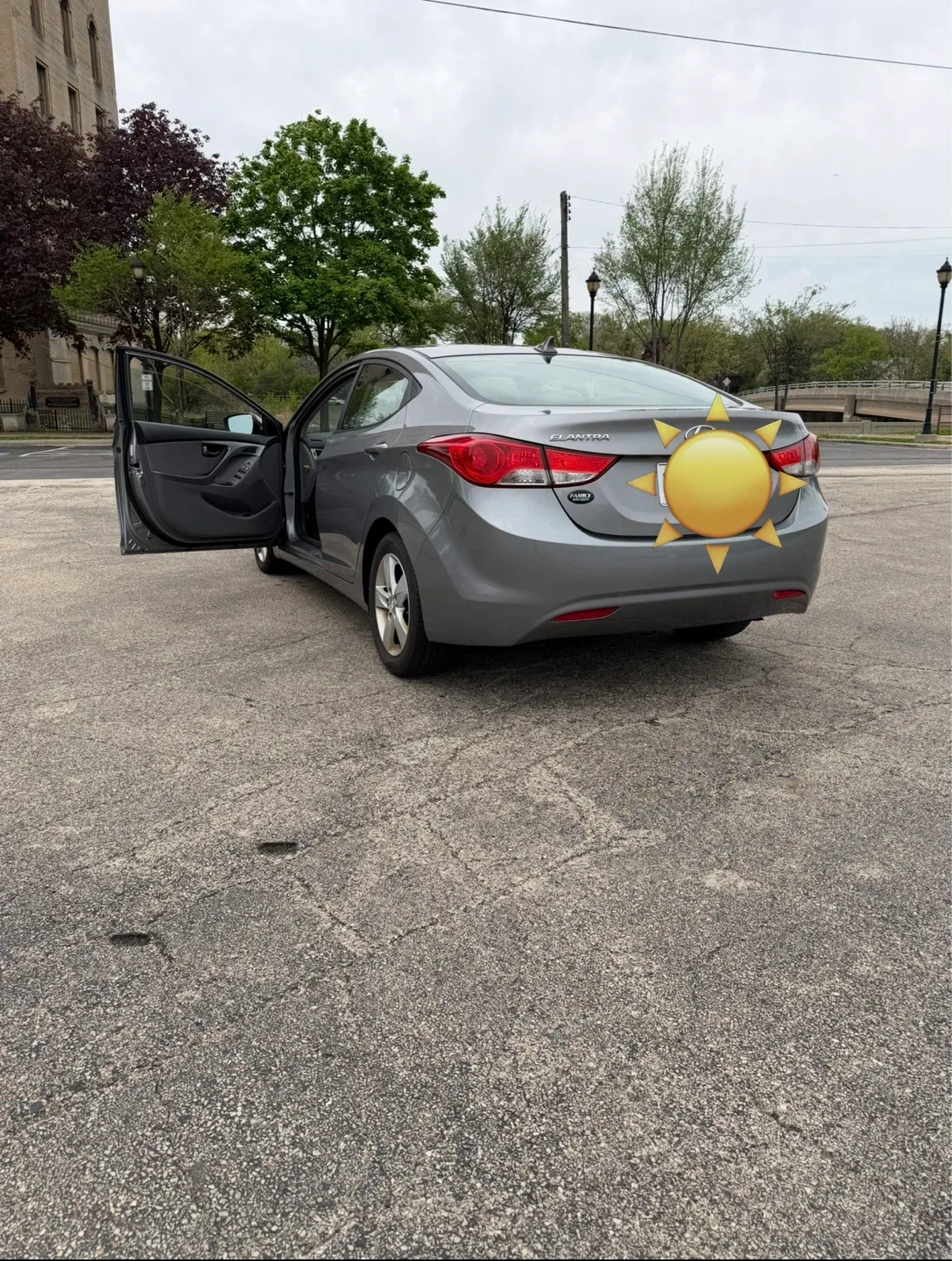 2013 Hyundai Elantra Sedan - photo 2